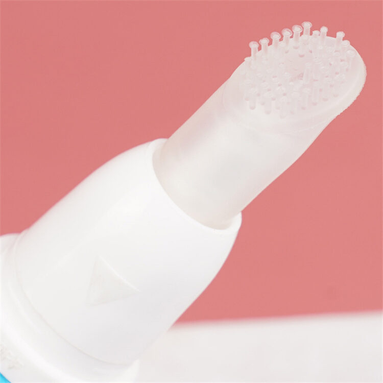 Massaging Eye Cream Tubes